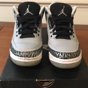 Air Jordan 3s